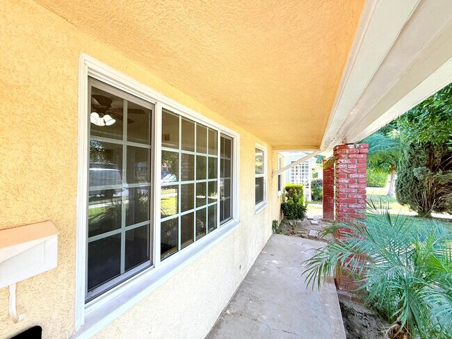 Photo - 17535-17537 Baltar Street Unit 17535