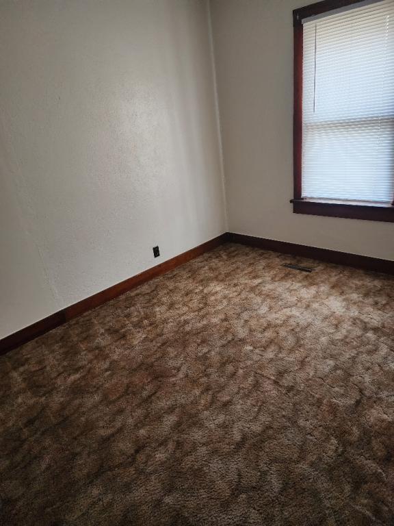 Photo - 704 N A St