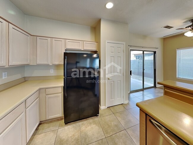 1113 S 4th Ave