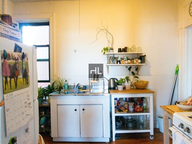 Photo - 15 STREET Unit 21