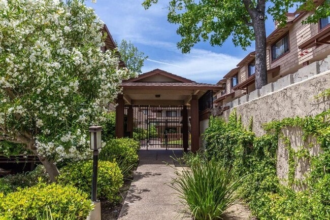 Photo - 2785 S Bascom Ave Unit 4