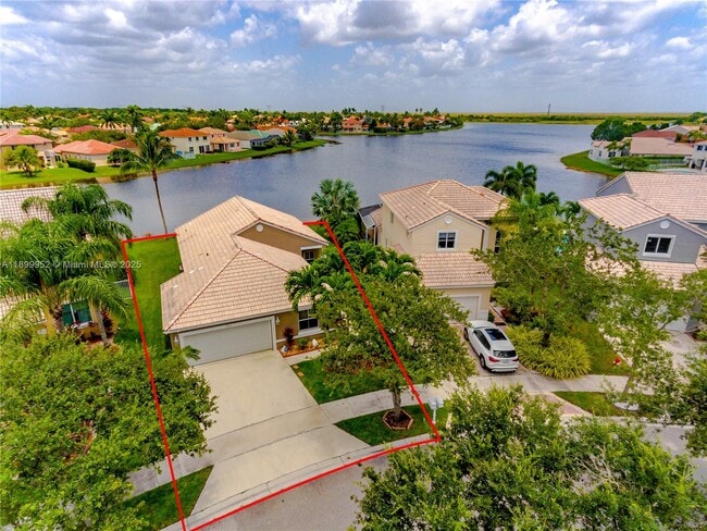 Photo - 968 Savannah Falls Dr