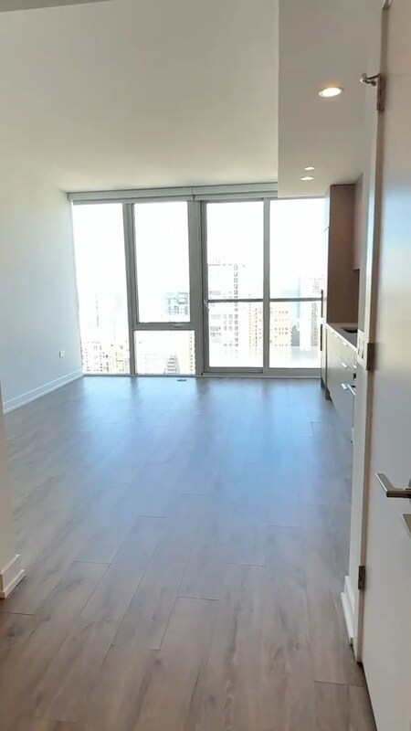 Photo - 220 W Hill St