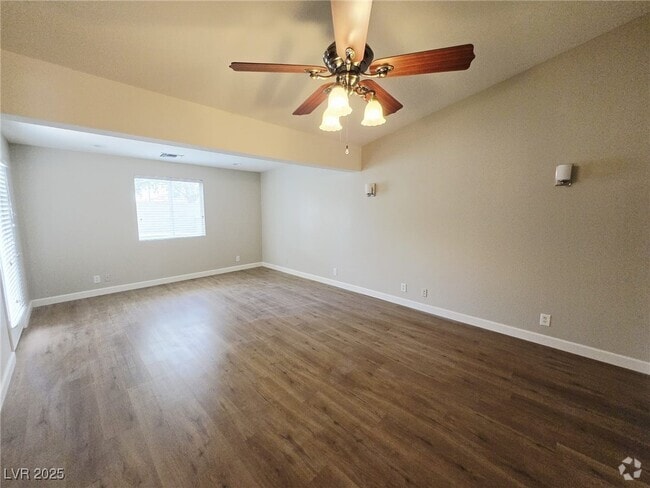 Building Photo - 925 Chaps Cir Rental