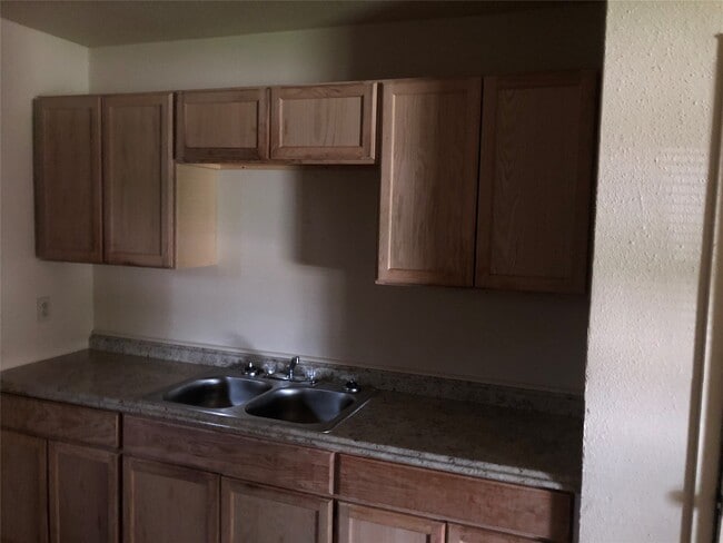 Photo - 4223 Rockingham St