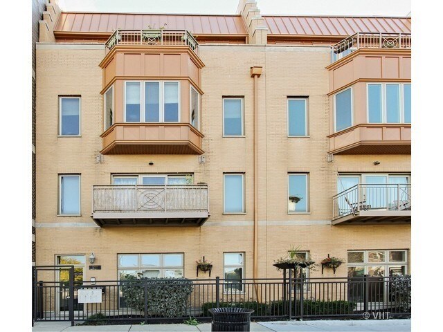 Photo - 1909 S State St Unidad 2