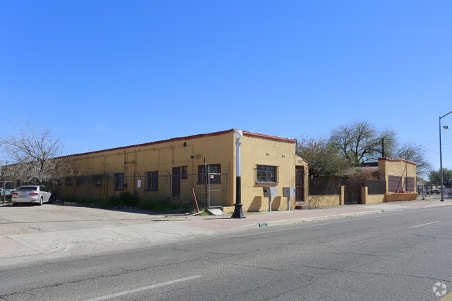 Photo - Bordon's Court