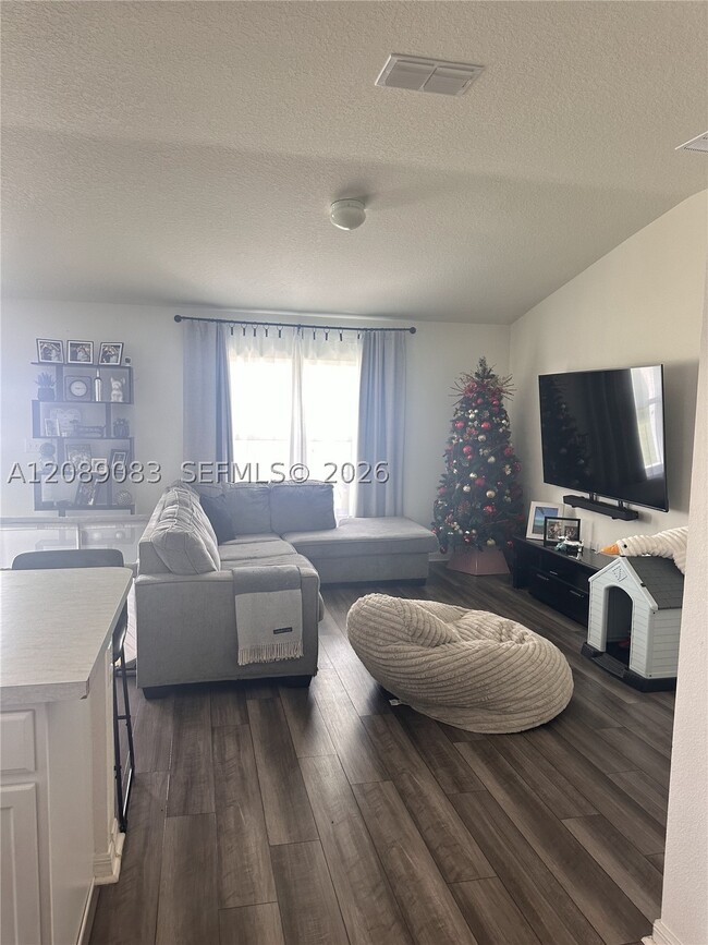 163 Summerlin Loop