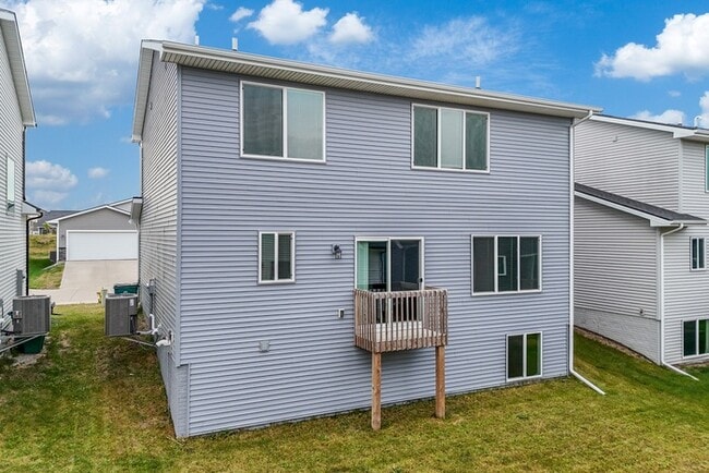 Photo - 15135 Bellflower Ln