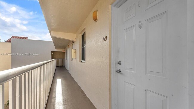 Photo - 6065 NW 186th St