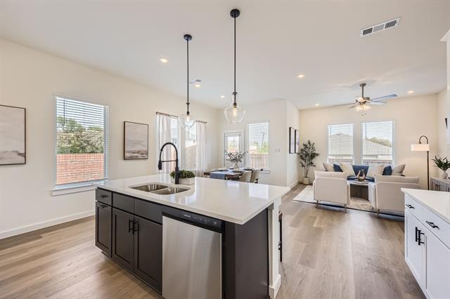 Photo - 201 Lily Pad Dr