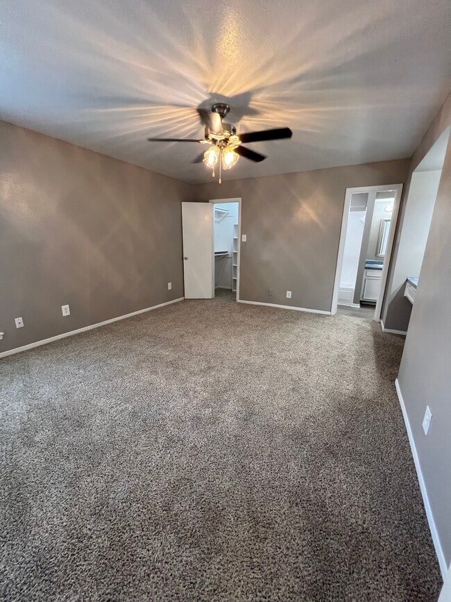 Trailwood Village Apartments