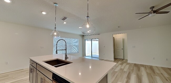Photo - 1052 Papaya Cir.
