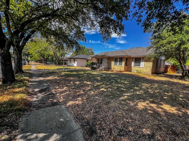2629 Maverick Ave