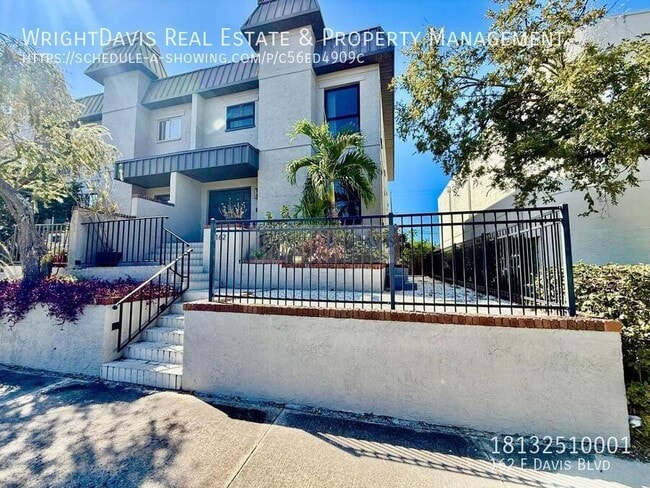 Photo - 162 E Davis Blvd