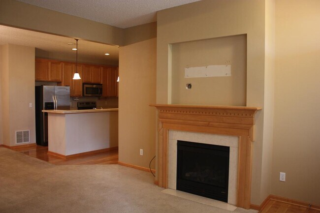 Photo - 711 Willow Glen Dr