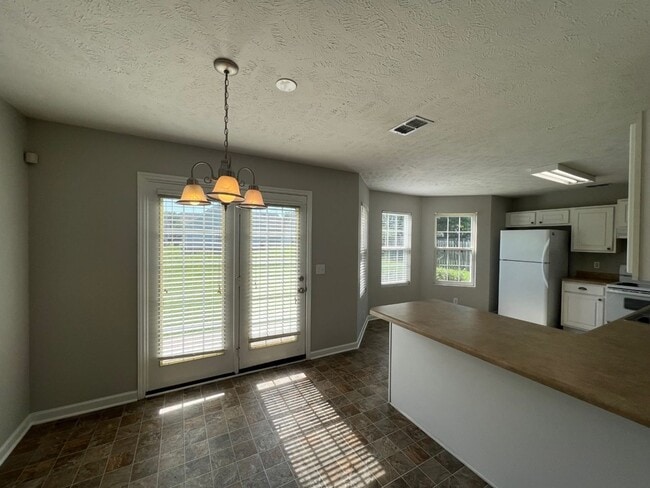 Photo - 1836 Antebellum Dr