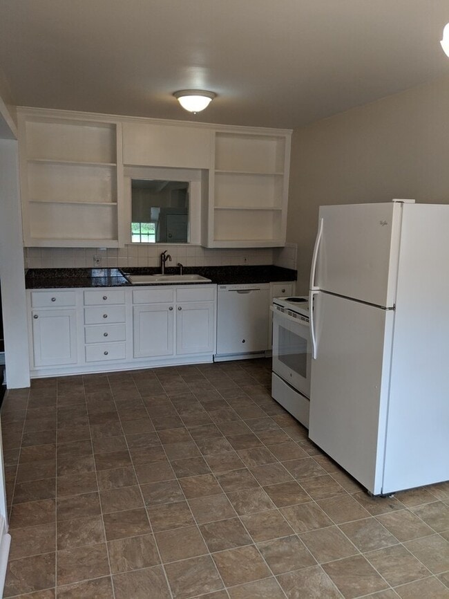 Photo - 3 Bed, 1 Bath - East Nashville Gem, Walking Distance to The Pharmacy