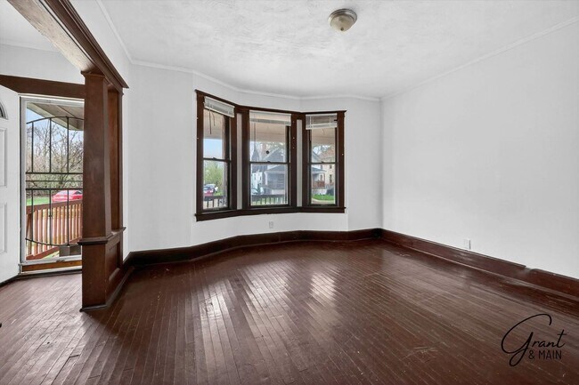 Photo - 127/129 W. Buena Vista - AIS-HASE LLC Unit 129 -lower