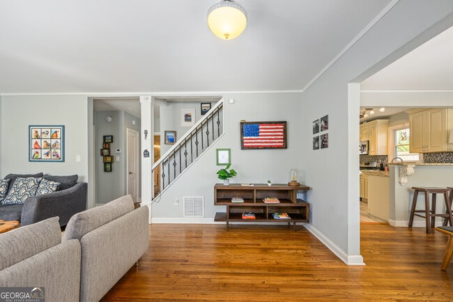 Photo - 3265 N Fulton Ave