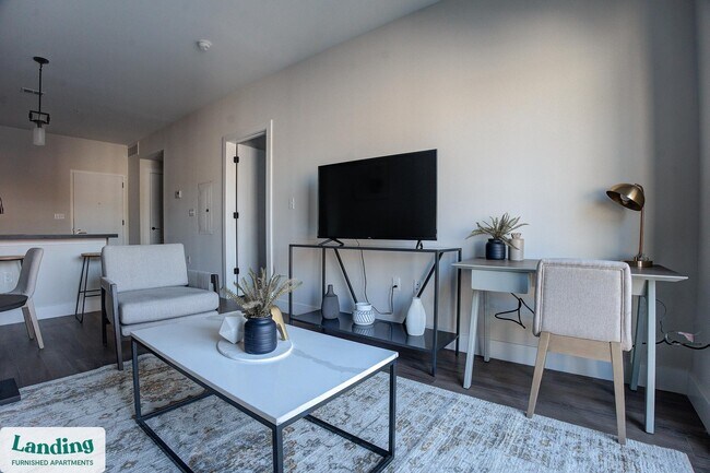 Photo - 1999 E Boston St Apartamento Unidad 316.1406087