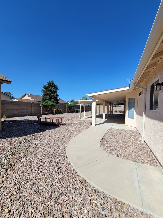 Building Photo - 3 Bedroom + 3 CG in Superstition Hills neighborhood