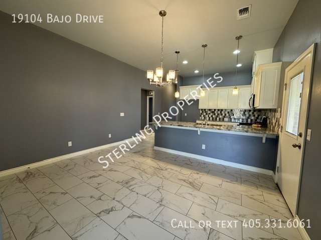Photo - 19104 Bajo Dr