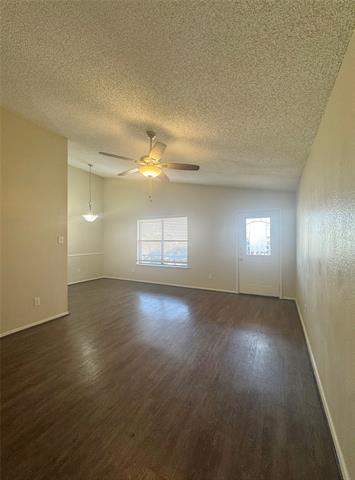 Photo - 1114 Suburban St