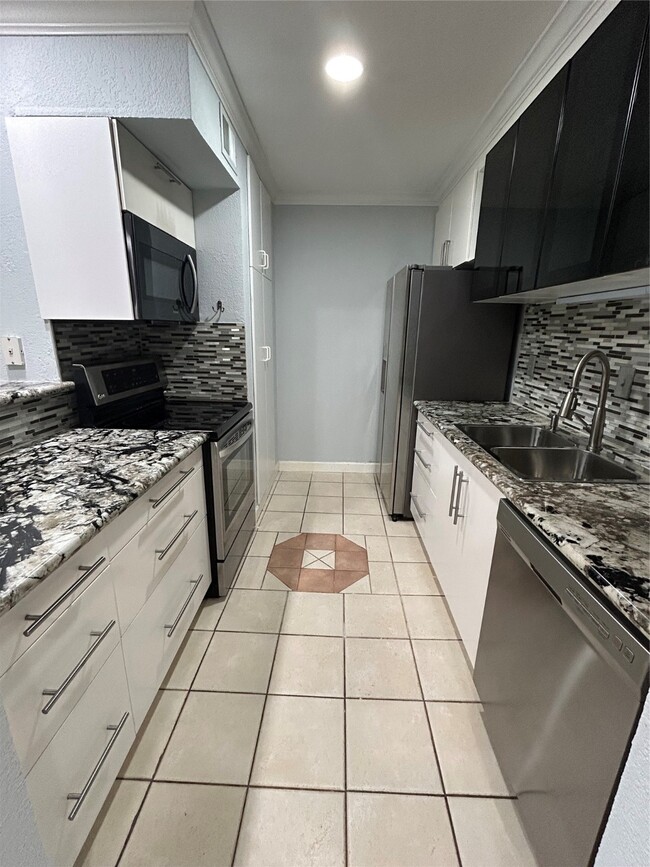 Photo - 5550 N Braeswood Blvd