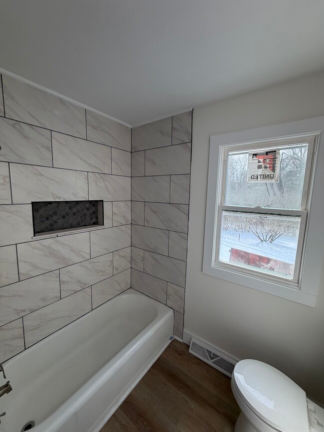 Photo - 270 Seminole Dr