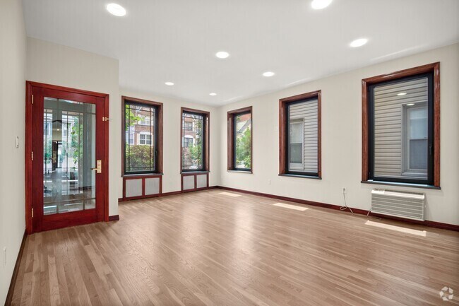 Building Photo - 3245 Corlear Ave Rental