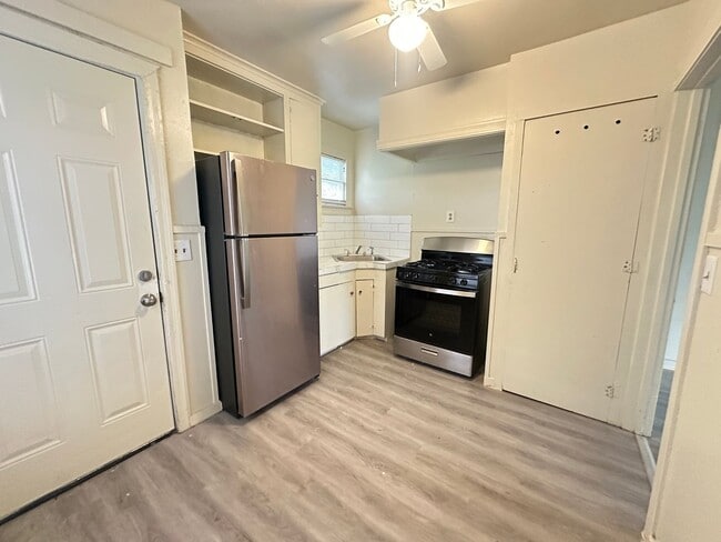Photo - East Wilkinson Duplex Unit East Wilkinson 142