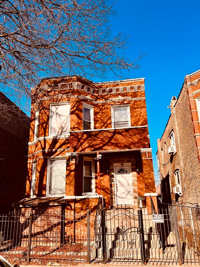 Photo - 1434 N Ridgeway Ave Unit Cozy 1st Floor Apartment