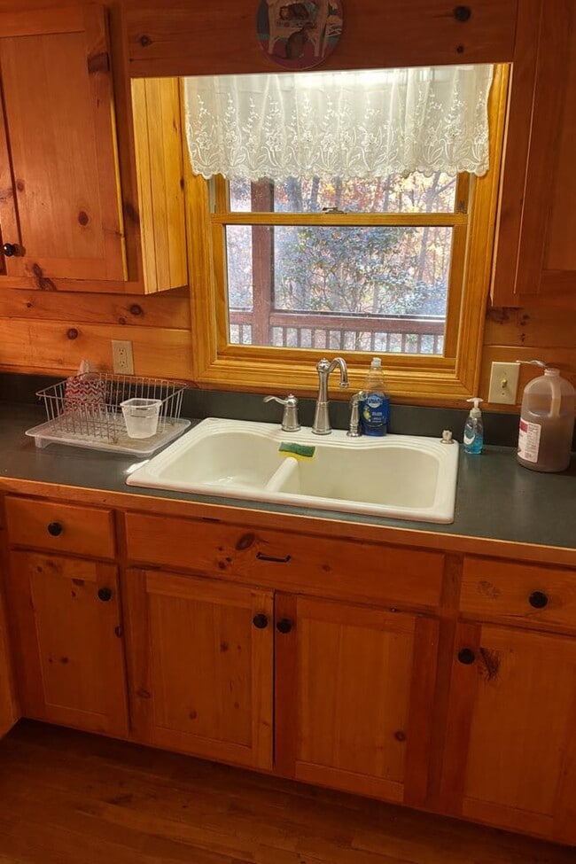 Photo - 233 Wildwind Ln