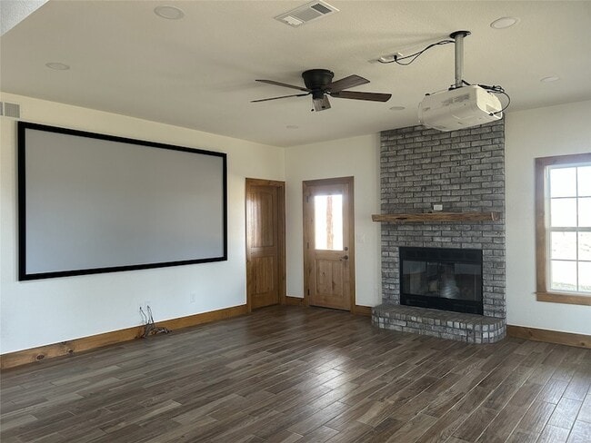 Photo - 307 Co Rd 4790