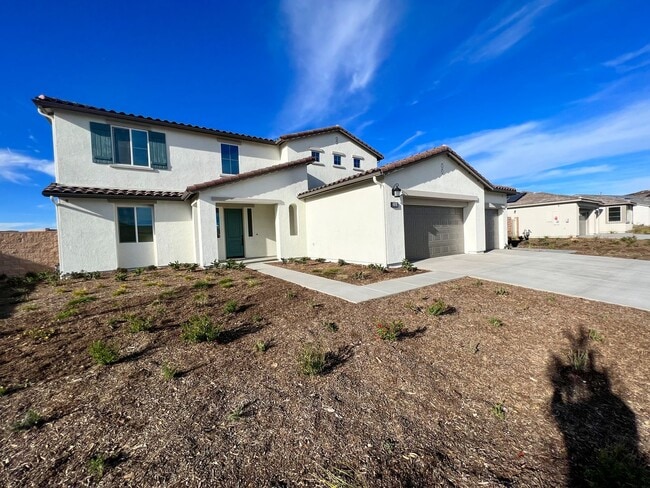 Photo - 5 Bedroom home with FULL MOTHER IN LAW SUI...