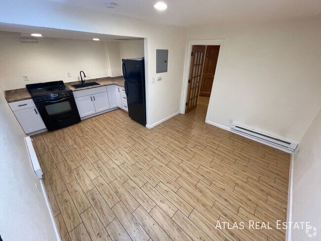 Building Photo - 1857 W Mosier Pl Unit B Rental
