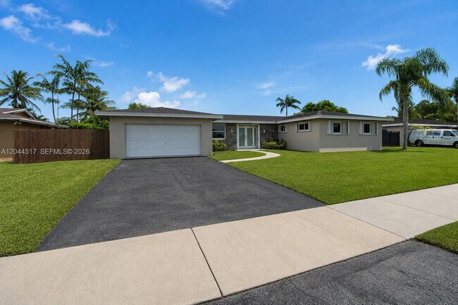 Photo - 15445 SW 99th Ave