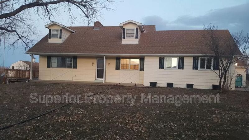 Photo - 950 County Rd 2E