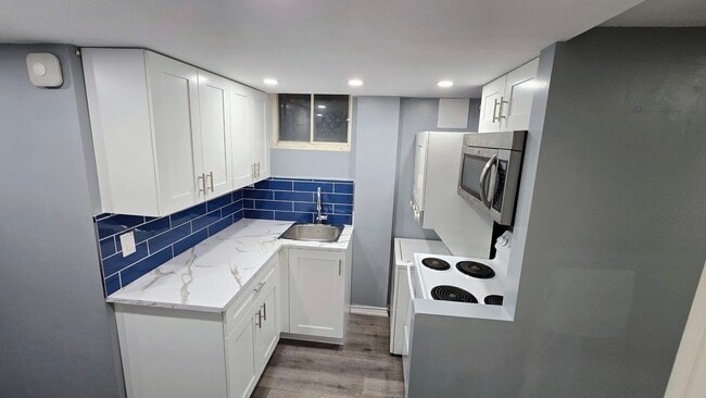 Photo - 4 Wavell Crt Unit 1-Bedroom