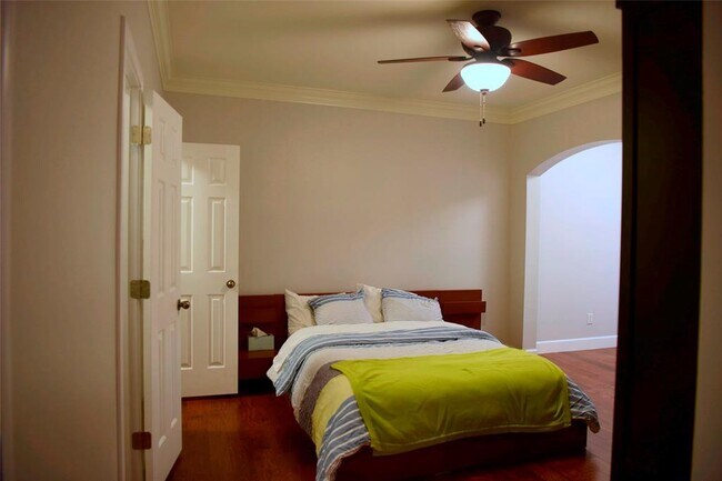 7701 Rialto Blvd Unit 1422