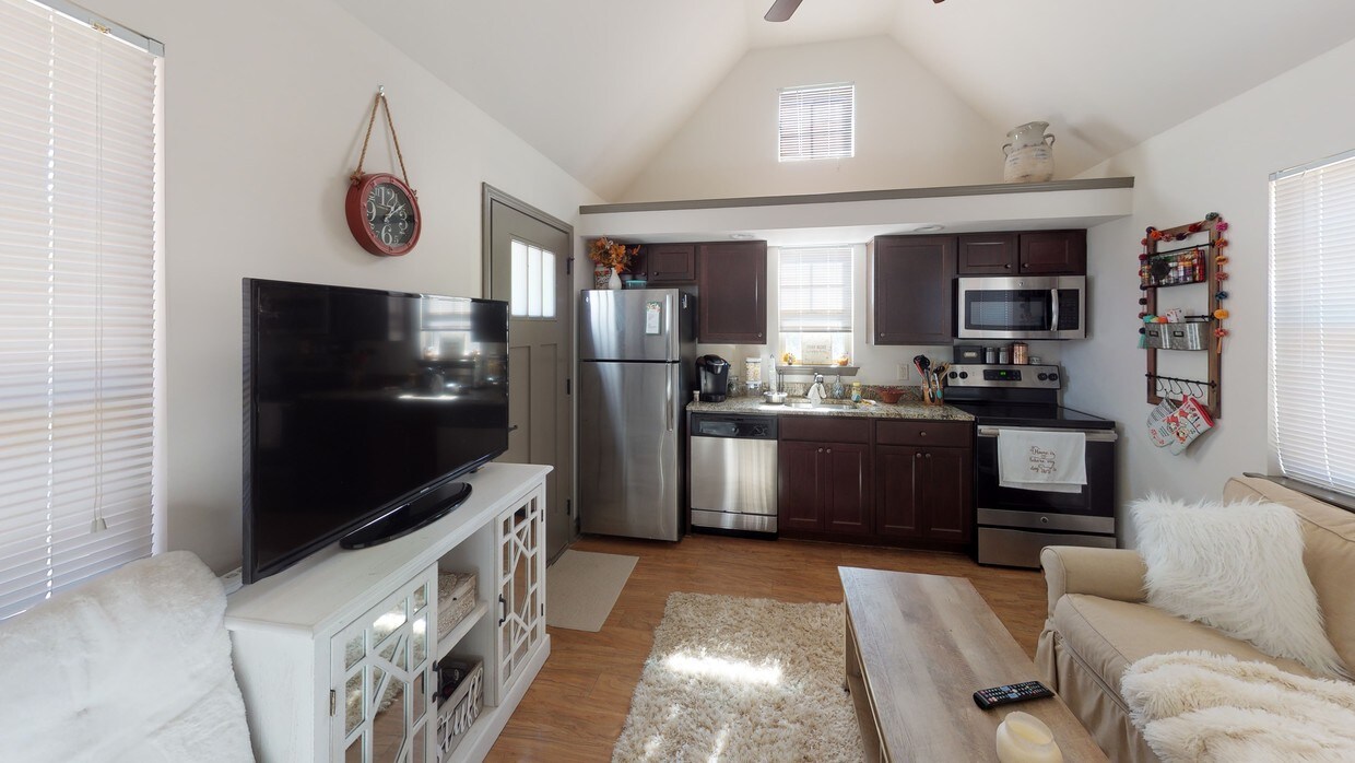 Photo - The Pier Apartments