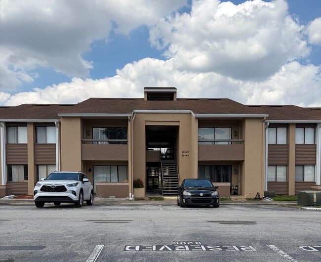 Building Photo - Tamrind Condominium Unit B208