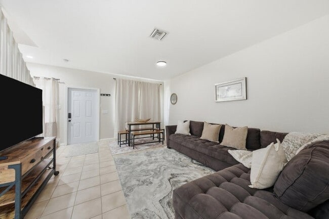 Photo - 13490 Old Englishtown Rd