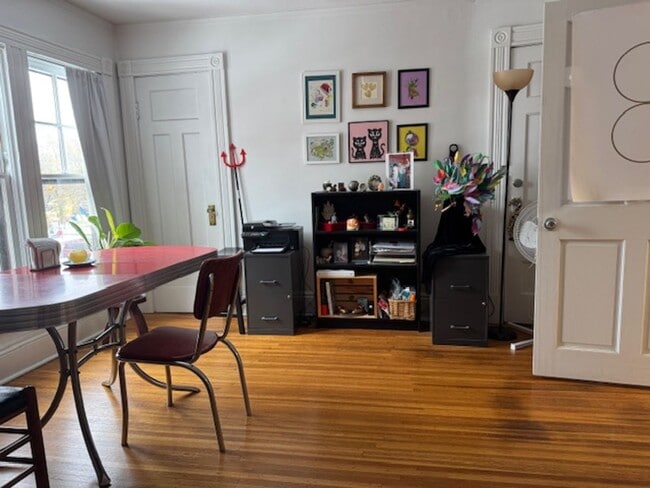 Photo - 775 University Ave Unit Apt 2