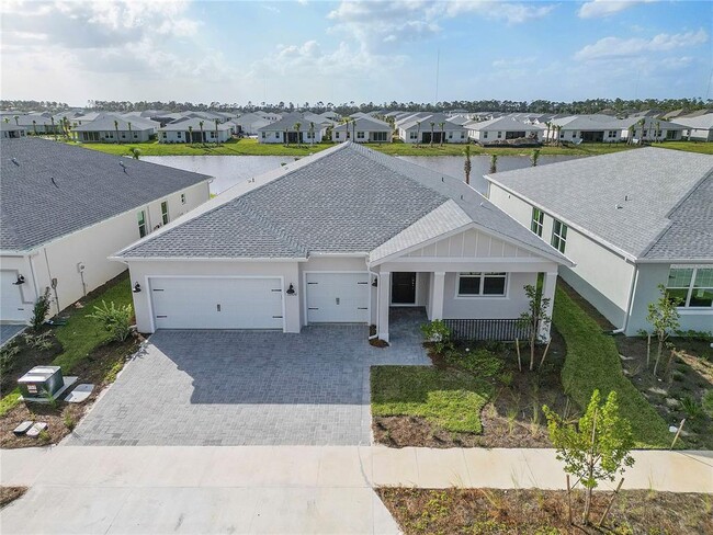 Building Photo - 16420 Seven Lks Ave