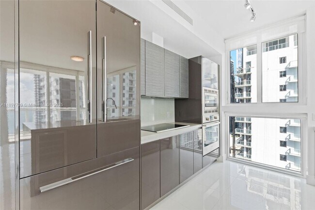 Photo - 1080 Brickell Ave