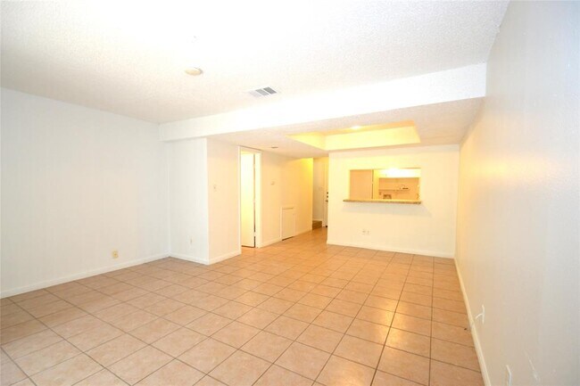 Photo - 1202 Southport Dr