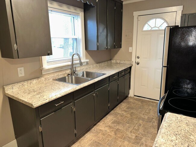 Photo - Cute Two Bedroom Home in The Arts District!