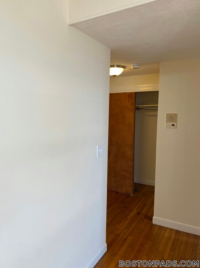 Photo - 160 N Beacon St Unit 21